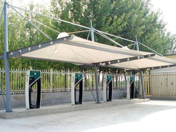 充電樁及其專(zhuān)用變配電房的綜合監(jiān)控系統(tǒng)，選什么采集主機(jī)？