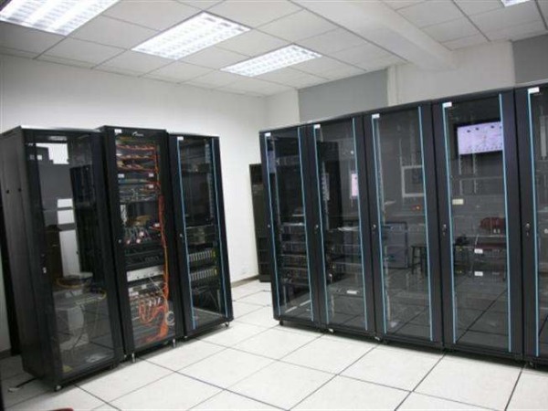 動力環(huán)境安全監(jiān)控系統(tǒng)在機房中的應(yīng)用