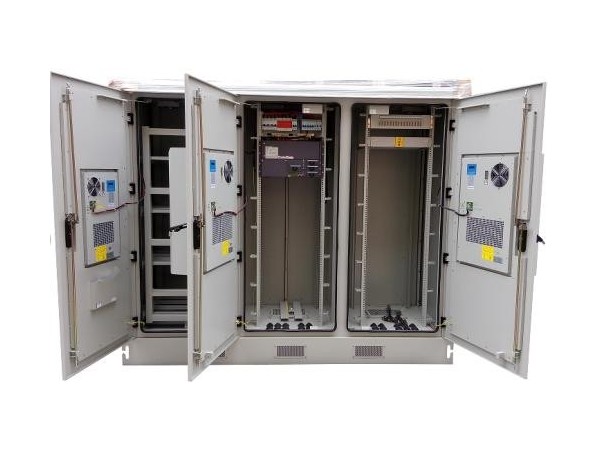 一體化機柜內(nèi)動環(huán)監(jiān)控，維護遠端站點穩(wěn)定運行