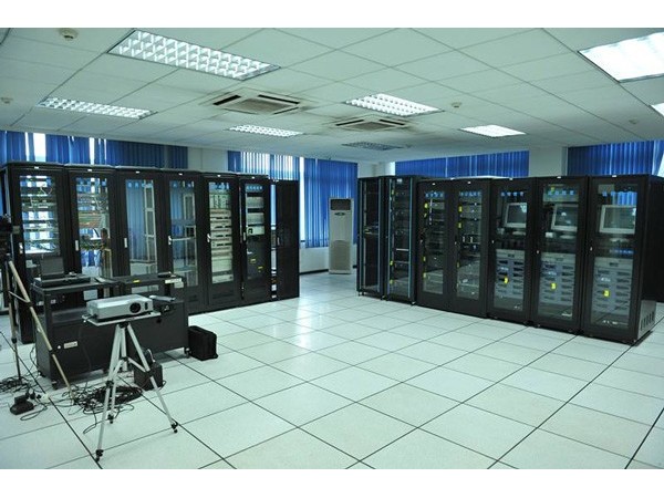 客戶電話咨詢的一體化機(jī)房環(huán)境動力監(jiān)控系統(tǒng)