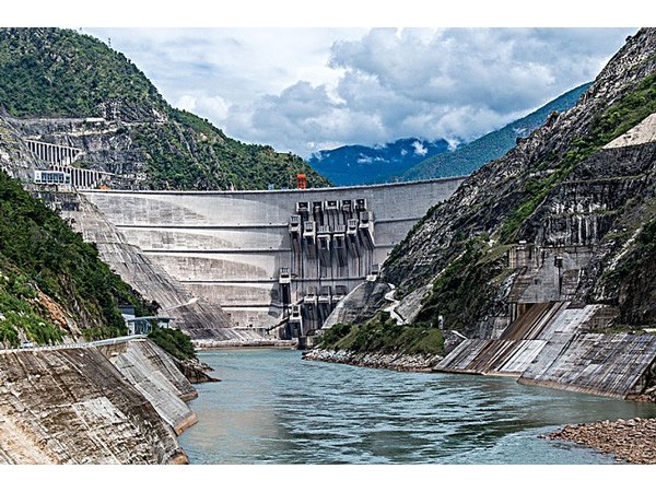 必須安裝水力發(fā)電站機房動環(huán)監(jiān)測系統(tǒng)嗎？