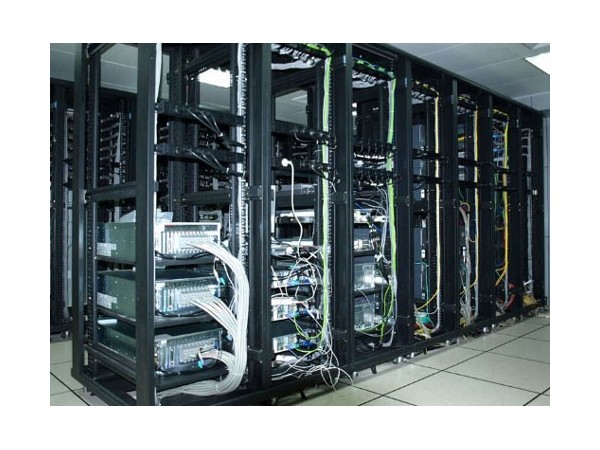 你們的機(jī)房動(dòng)環(huán)監(jiān)控設(shè)備，我們可以自己安裝嗎？