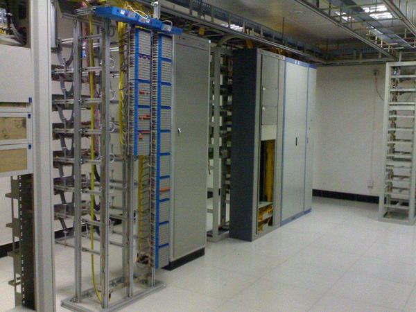 高速公路監(jiān)控中心機房動環(huán)監(jiān)控系統(tǒng)，有解決方案嗎？