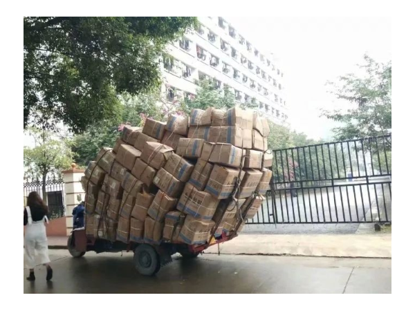 邁世與你分享一則正能量小故事：雖生活不易，但也要樂(lè)觀