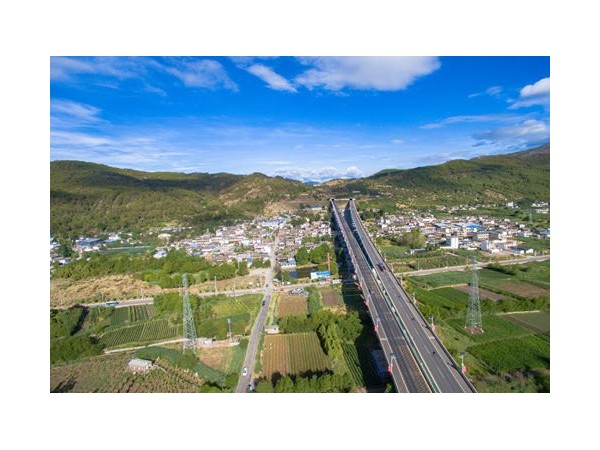 無網(wǎng)絡(luò)環(huán)境用什么主機(jī)實(shí)現(xiàn)高速公路配電室綜合監(jiān)控系統(tǒng)？