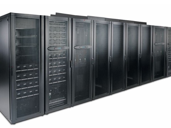 一體化采集主機在機房IT微環(huán)境監(jiān)控中的地位！